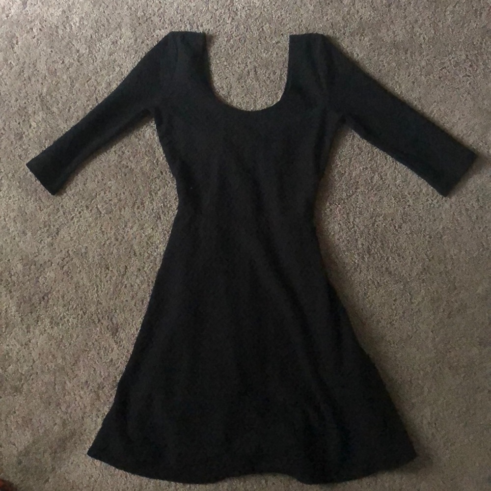 Black long sleeve dress